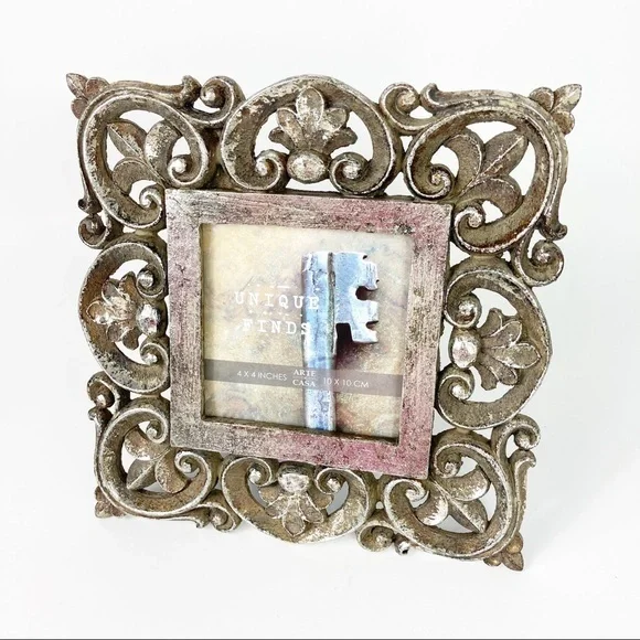 Unique Finds Arte de Casa 4-Inch x 4-Inch Karma Frame in Silver Wash - Picture 1 of 16